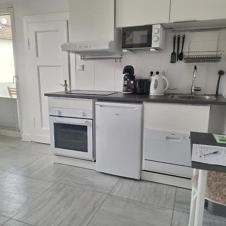 Apartamento Mit Balkon 13-2l1